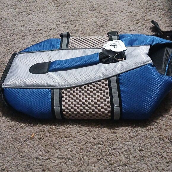 Dog Life Jacket Swimming Vest Lightweight High Reflective Pet Lifesaver Sz M NWT - Picture 3 of 6
